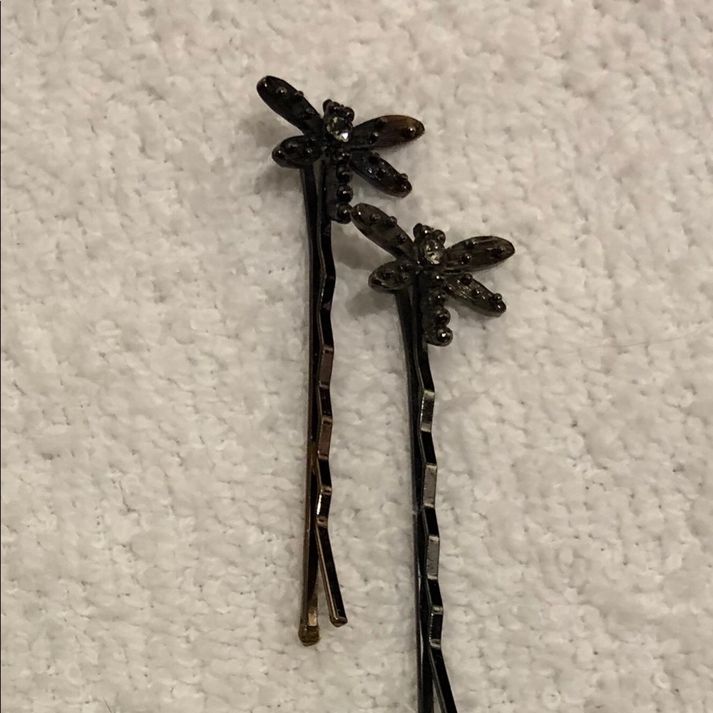 Cute dragon fly bobby pins - Picture 1 of 5